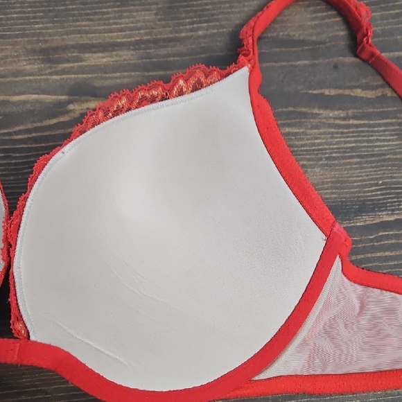 Victoria's Secret Red Push Up Bra with Lace Overlay - Size 36D - Picture 9 of 14